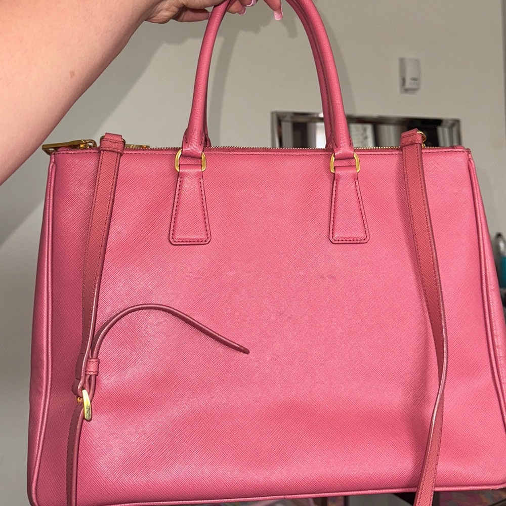 Prada Saffiano Galleria Double Zip Tote - Picture 4 of 4